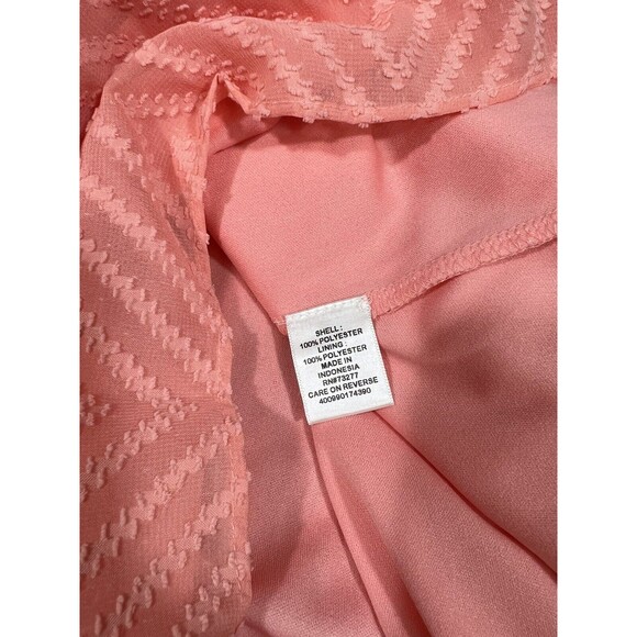 Elle Women’s Size Medium Coral Dress! Short, Tie Waist! Textured! - Picture 6 of 7